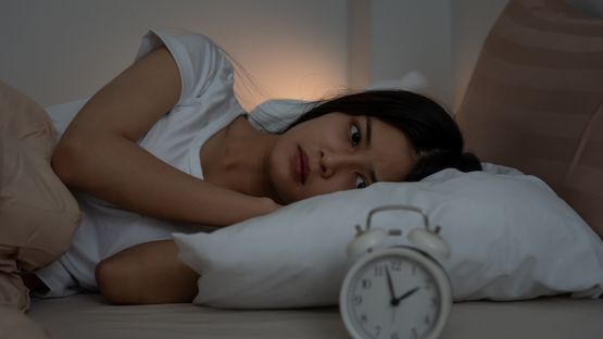 Sleeping Late vs Waking Early: What Your Body Actually Needs