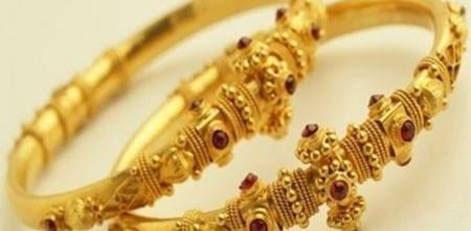 Chennai Gold Rate Today: Gold Prices Fall by ₹30; Silver Remains Unchanged